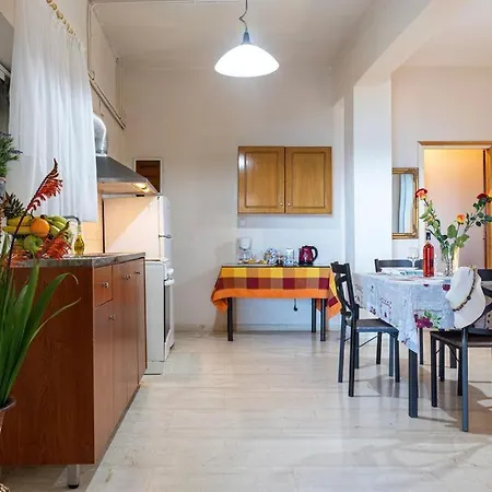 Makarounis Thea 3* Petalídhion